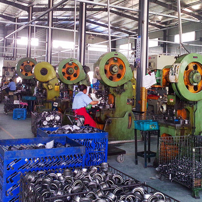 五金沖壓設備_五金沖壓件加工_五金沖壓廠_五金加工廠_拉伸件_精密沖壓件 .